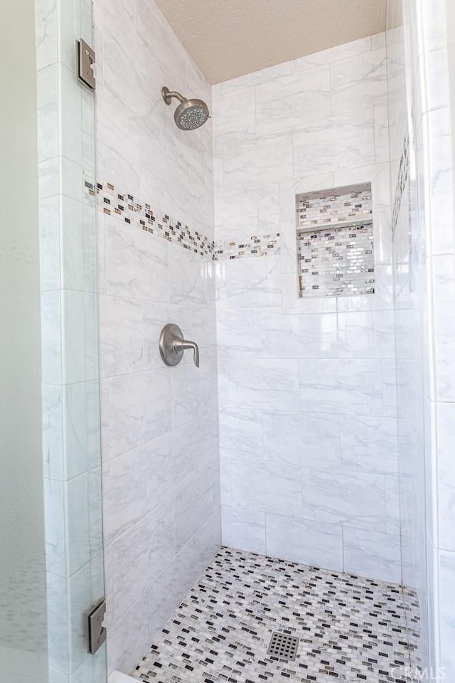 1232 Blue Gum Ln, Newport Beach, CA 92660 - full bathroom featuring a stall shower