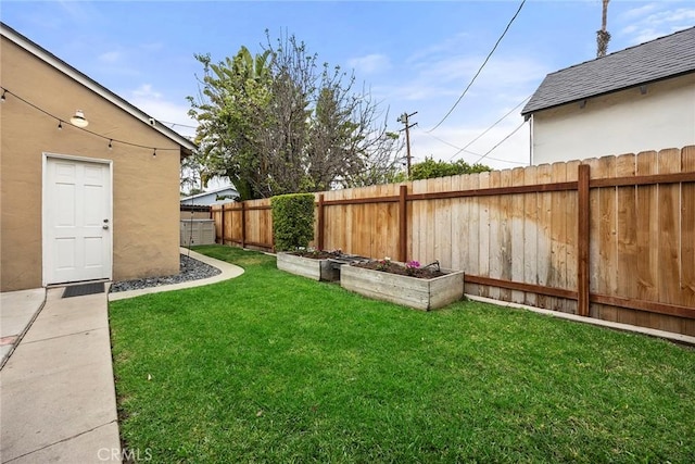 1229 Central Ave, Fullerton, CA 92831 - view of yard
