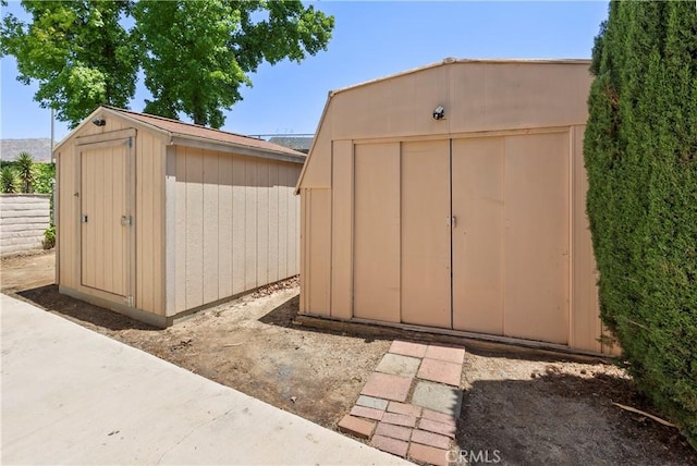 5655 Via Mensabe, Riverside, CA 92506 - view of shed