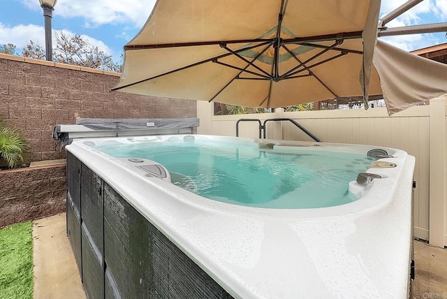 1693 Thompson Ave, Chula Vista, CA 91913 - view of pool featuring a hot tub