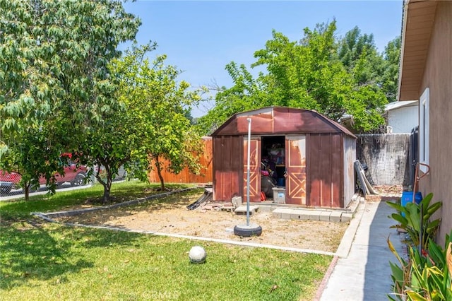 323 Whipple Mountain Rd, San Bernardino, CA 92410 - view of shed with fence