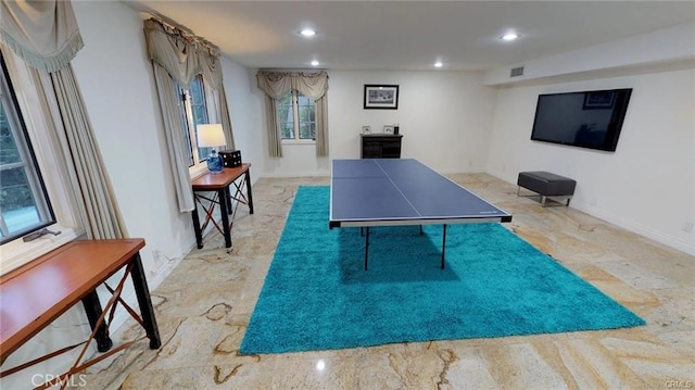 15020 Encanto Dr, Sherman Oaks, CA 91403 - game room with recessed lighting and baseboards