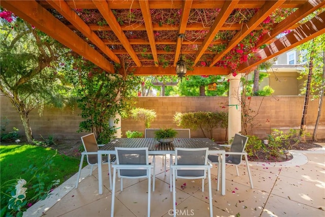 19 Ivanhoe, Irvine, CA 92602 - view of patio / terrace featuring a fenced backyard and a pergola