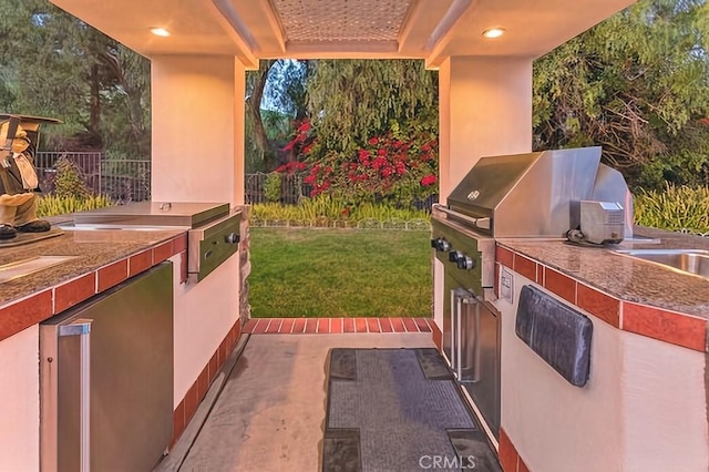 25641 Rapid Falls Rd, Laguna Hills, CA 92653 - view of patio