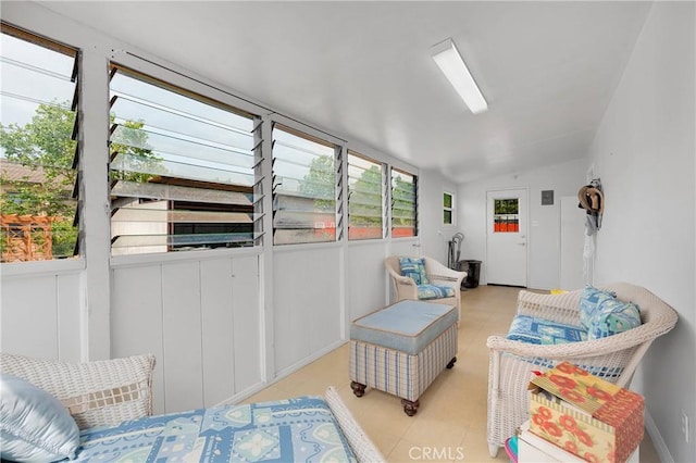 312 W Lugonia Ave, Redlands, CA 92374 - sunroom / solarium with vaulted ceiling