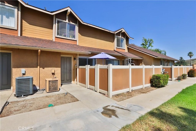 1460 Kendall Dr Unit 46, San Bernardino, CA 92407 - photo 1
