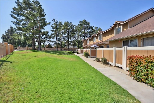 1460 Kendall Dr Unit 46, San Bernardino, CA 92407 - photo 2