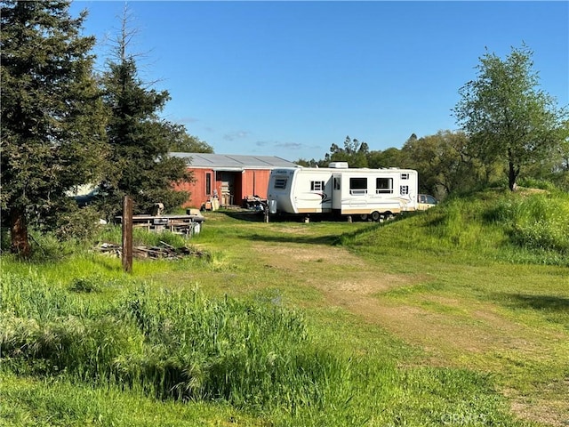 23271 Olive Ave, Gerber, CA 96035 - exterior space with a lawn
