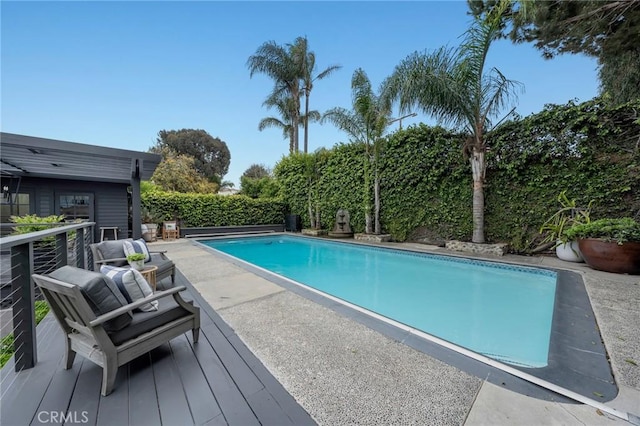 1012 10th St, Manhattan Beach, CA 90266 - view of pool featuring a fenced in pool