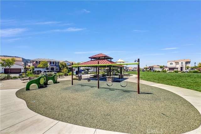 29102 Carrotwood, Lake Elsinore, CA 92530 - view of home's community featuring a gazebo, a residential view, and a yard