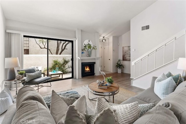 222591/4 Erwin St, Woodland Hills, CA 91367 - photo 1