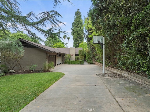 527 Bradford St, Pasadena, CA 91105 - exterior space featuring an attached garage and driveway