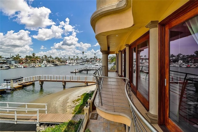 5455 E Sorrento Dr, Long Beach, CA 90803 - dock area featuring a water view