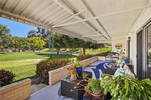 5472 Paseo Del Lago E Unit B, Laguna Woods, CA 92637 - view of patio featuring a porch