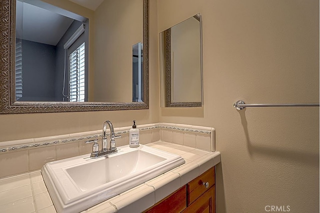 bathroom with vanity