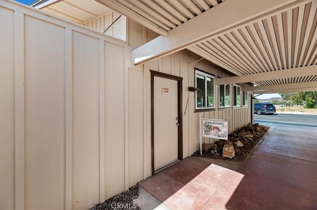 view of property entrance