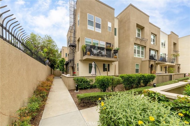 495 Andrew Dr Unit G, Azusa, CA 91702 - view of building exterior with fence