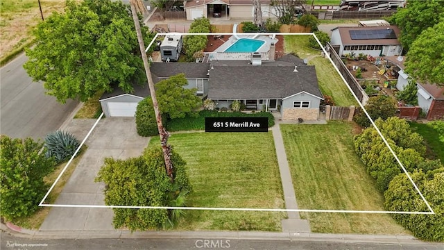 651 S Merrill Ave, Willows, CA 95988 - view of subject property featuring property parcel outlined and a pool area