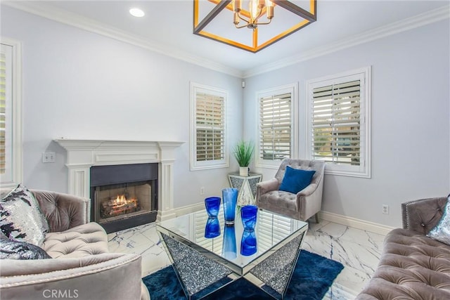 living area featuring recessed lighting, a notable chandelier, marble finish floor, a lit fireplace, and baseboards