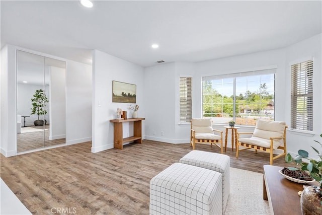 40 Frontier Way, Templeton, CA 93465 - living area featuring wood finished floors, plenty of natural light, recessed lighting, and baseboards