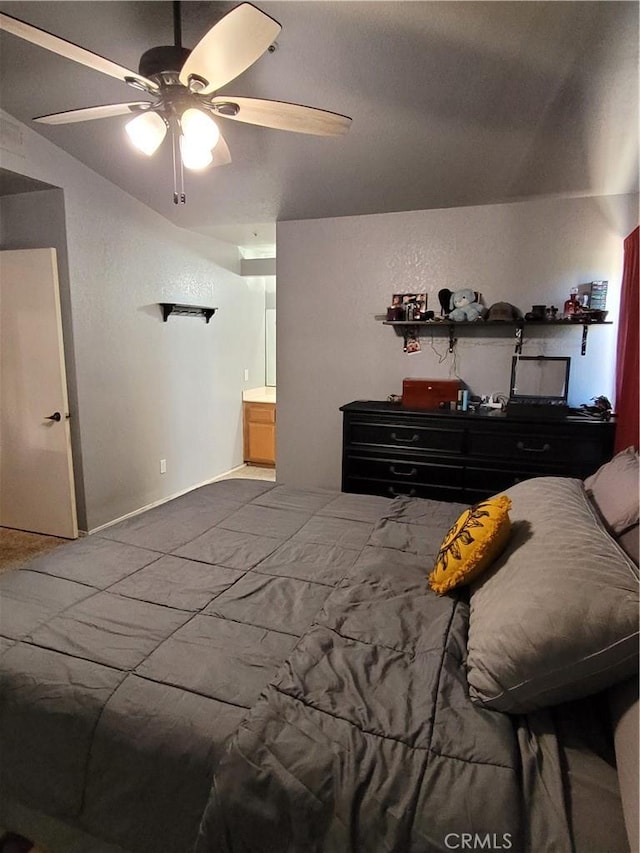 bedroom with a ceiling fan