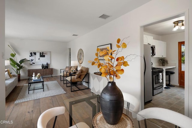 5345 Monterey Rd, Los Angeles, CA 90042 - photo 11