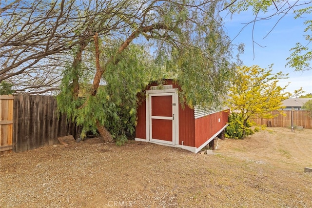 28646 Patti Ln, Menifee, CA 92585 - view of shed featuring a fenced backyard