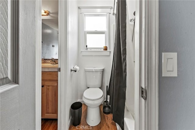 105 Joyce Way, Pismo Beach, CA 93449 - bathroom with wood finished floors, curtained shower, and a tub