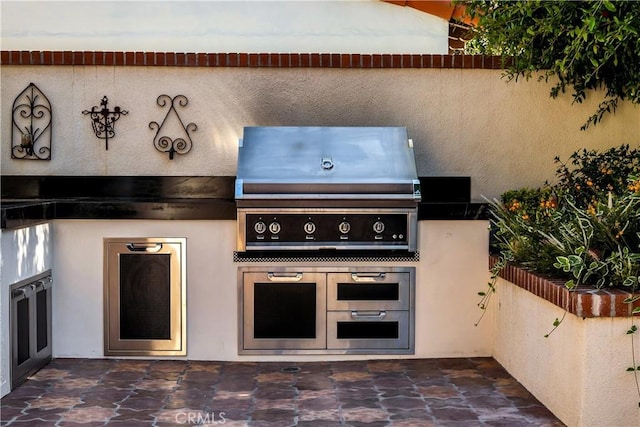 2020 N Victoria Dr, Santa Ana, CA 92706 - view of patio / terrace featuring area for grilling and fence
