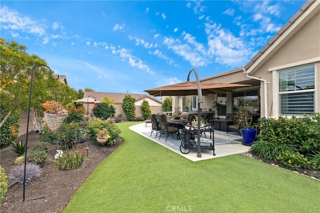 28934 Rangeview Dr, Murrieta, CA 92563 - view of yard featuring a patio