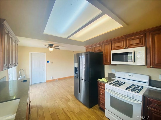 21259 Rosewood St, Apple Valley, CA 92308 - photo 16