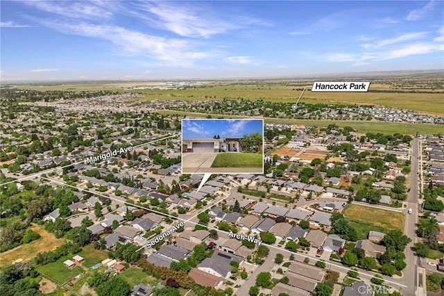 drone / aerial view featuring a residential view