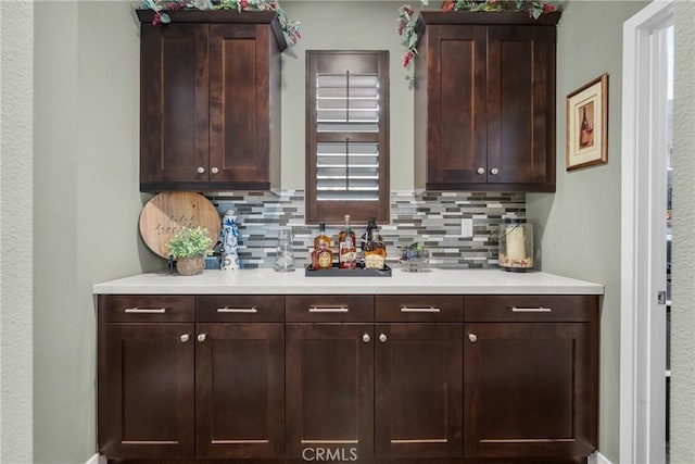 21609 Lucas Ct, Saugus, CA 91390 - bar featuring decorative backsplash