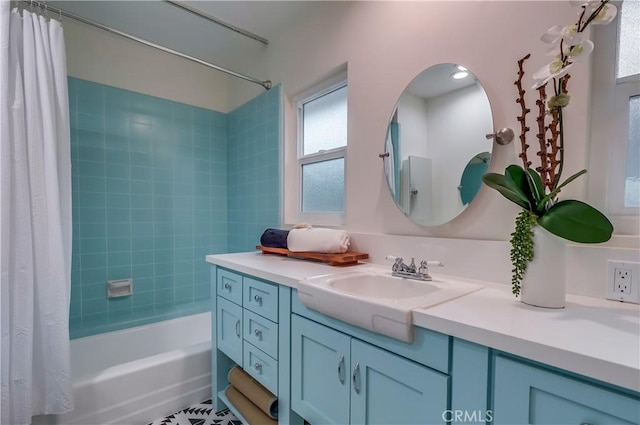 2978 Crownview Dr, Rancho Palos Verdes, CA 90275 - bathroom featuring vanity and shower / tub combo with curtain