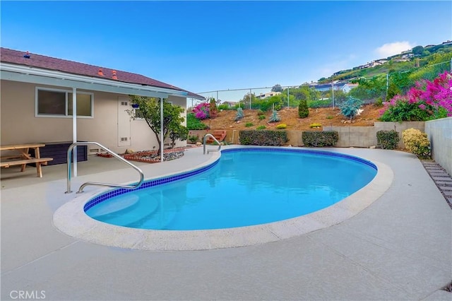 2978 Crownview Dr, Rancho Palos Verdes, CA 90275 - view of swimming pool with a patio