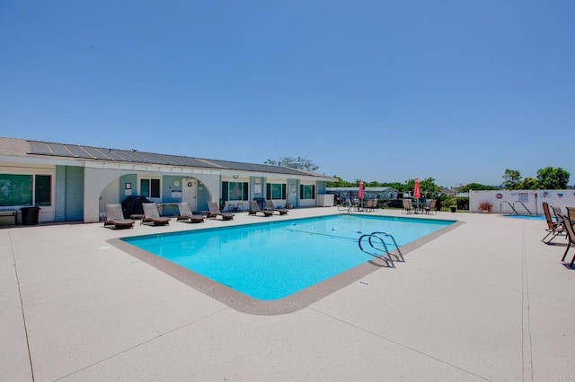 3555 Boussock Ln, Oceanside, CA 92057 - community pool with a patio area