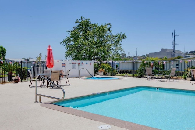 3555 Boussock Ln, Oceanside, CA 92057 - community pool with a patio area and a hot tub