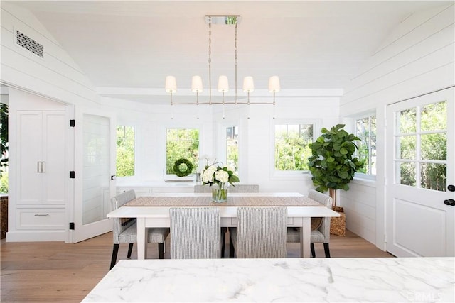 567 Flora St, Laguna Beach, CA 92651 - sunroom with visible vents