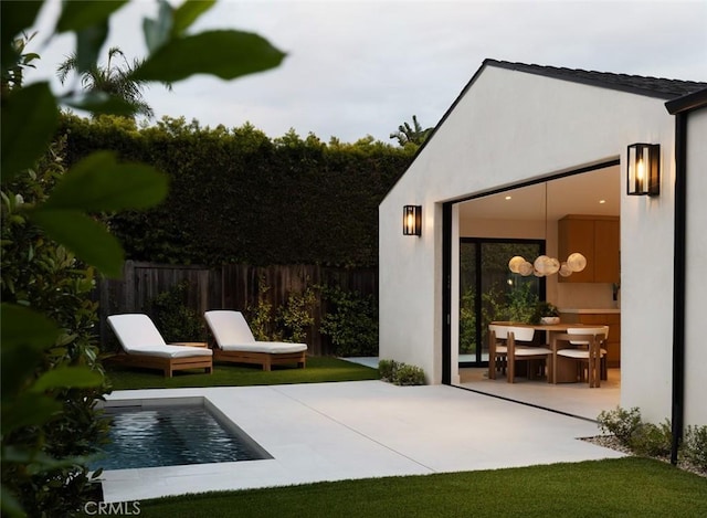 286 Cecil Pl, Costa Mesa, CA 92627 - view of patio featuring a fenced in pool and fence