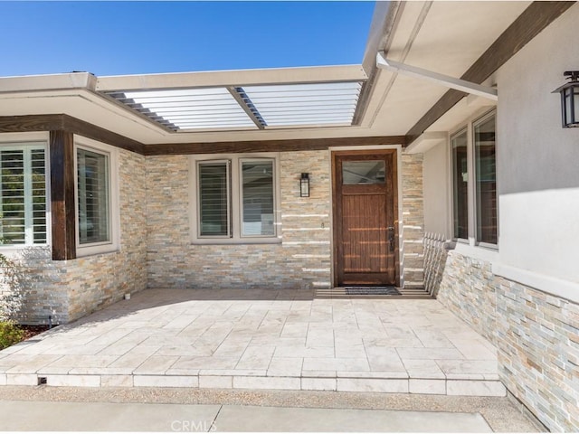 43 Avenida Corona, Rancho Palos Verdes, CA 90275 - property entrance featuring a patio and stone siding
