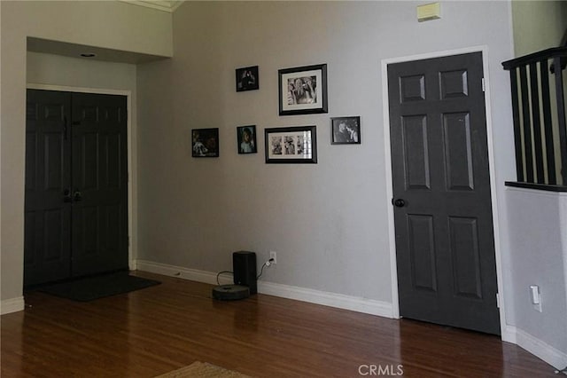 27069 Dawnview Ct, Corona, CA 92883 - entrance foyer with crown molding, wood finished floors, and baseboards