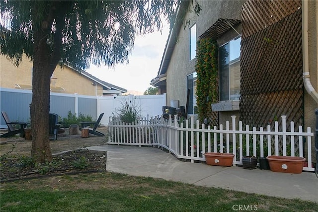 27069 Dawnview Ct, Corona, CA 92883 - view of patio with fence private yard