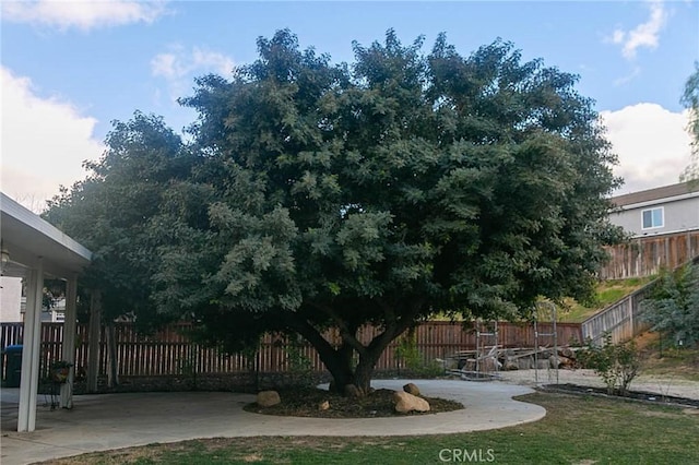 27069 Dawnview Ct, Corona, CA 92883 - view of yard with a patio area and fence