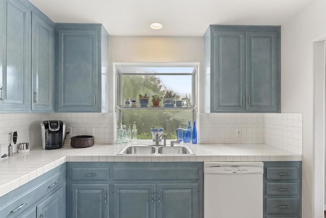 8140 Pasadena Ave, La Mesa, CA 91941 - bar with decorative backsplash, a sink, and dishwasher