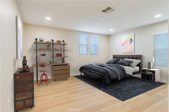 33827 Flora Springs St, Temecula, CA 92592 - bedroom featuring wood finished floors and recessed lighting