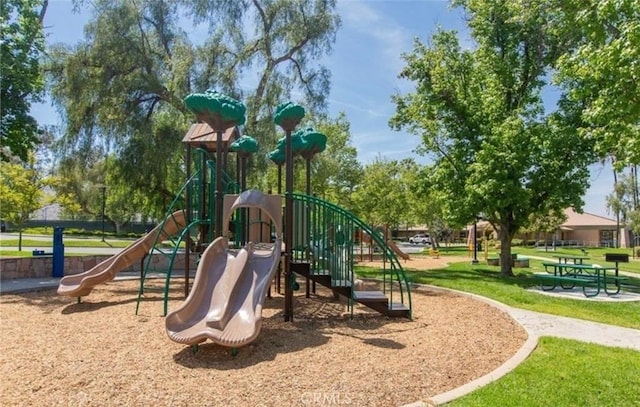10075 Desert Mallow, Moreno Valley, CA 92557 - community playground with a lawn