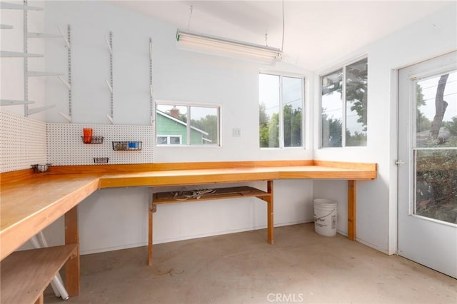 20095 Gustin Rd, Perris, CA 92570 - interior space