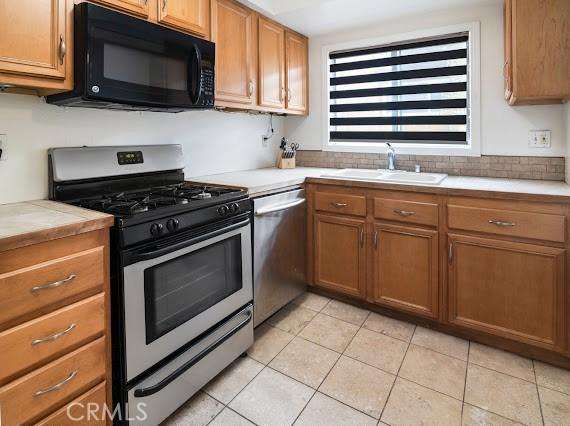 1890 S Cochran Ave Unit 19, Los Angeles, CA 90019 - photo 13