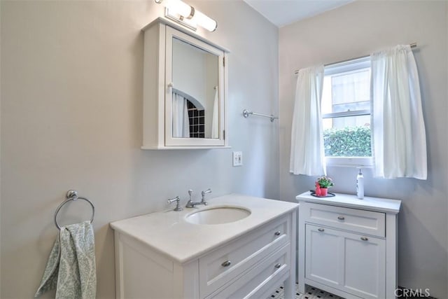 1956 E Woodlyn Rd, Pasadena, CA 91104 - bathroom featuring vanity