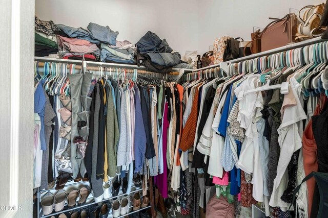 10909 Rainwater Ln, Bakersfield, CA 93306 - view of walk in closet